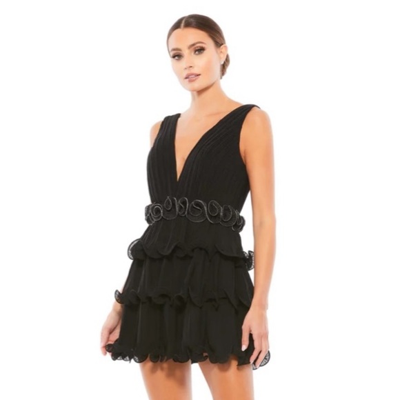 Mac Duggal Pleated Tiered Ruffle chiffon Rosette black Mini Dress size 12 - Picture 4 of 11